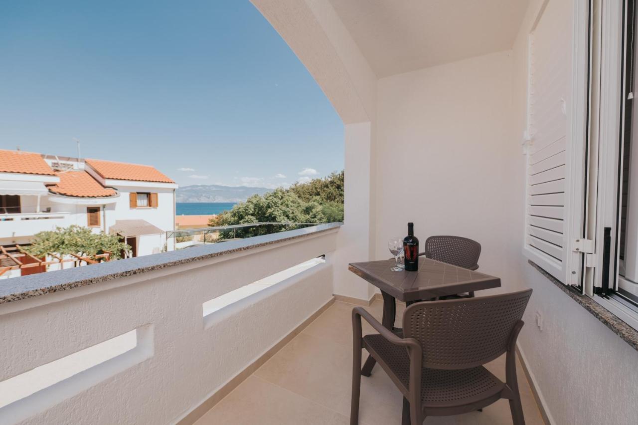 Apartments Virgine Maria I Baška Exterior foto