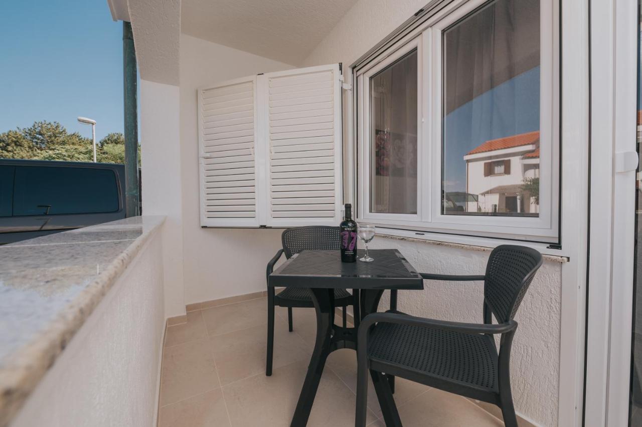 Apartments Virgine Maria I Baška Exterior foto
